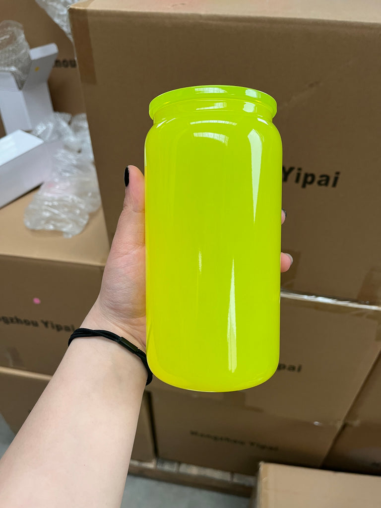 25 Pack 50 Pack 16oz Neon Glass Cans/Plastic 17oz Neon Mugs with Straws and Lids for Uv Dtf Wraps_GGblanks